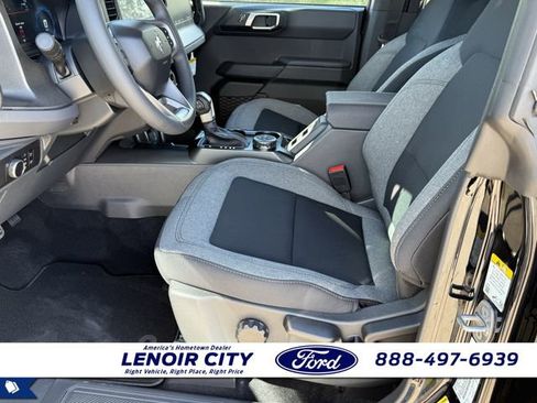 New 2025 Ford Bronco 4-Door image 10