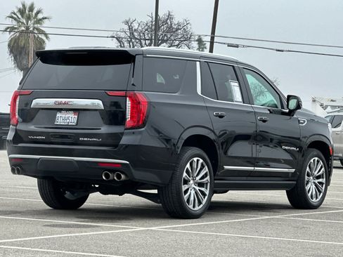 Used 2021 GMC Yukon Denali w/ Denali Premium Package image 5