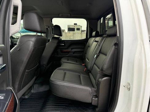 Used 2018 GMC Sierra 1500 SLT image 18