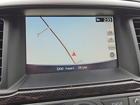 Used 2020 Nissan Pathfinder SL image 9