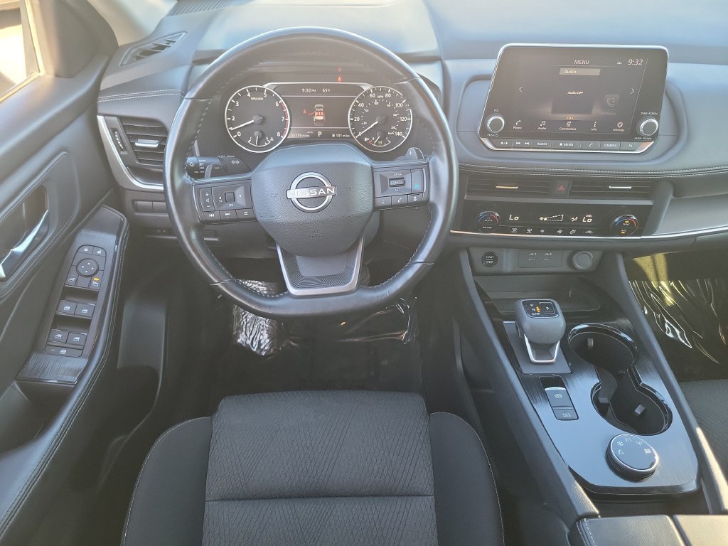 Used 2025 Nissan Rogue SV AWD/4WD image 13