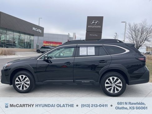 Used 2025 Subaru Outback Premium w/ Popular Package #1A image 2
