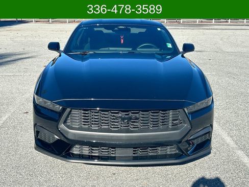 Used 2024 Ford Mustang Coupe image 8