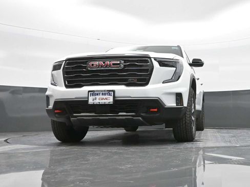 New 2026 GMC Acadia AT4 w/ Luxury Package image 32