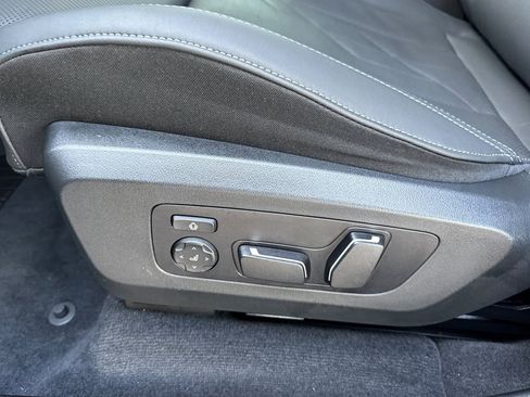 Used 2025 BMW X3 xDrive30i w/ Premium Package image 14