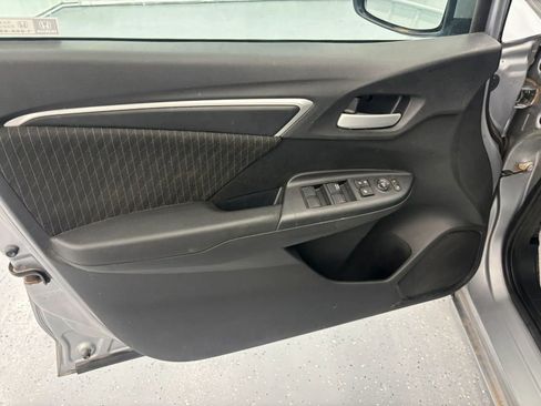 Used 2020 Honda Fit EX image 37