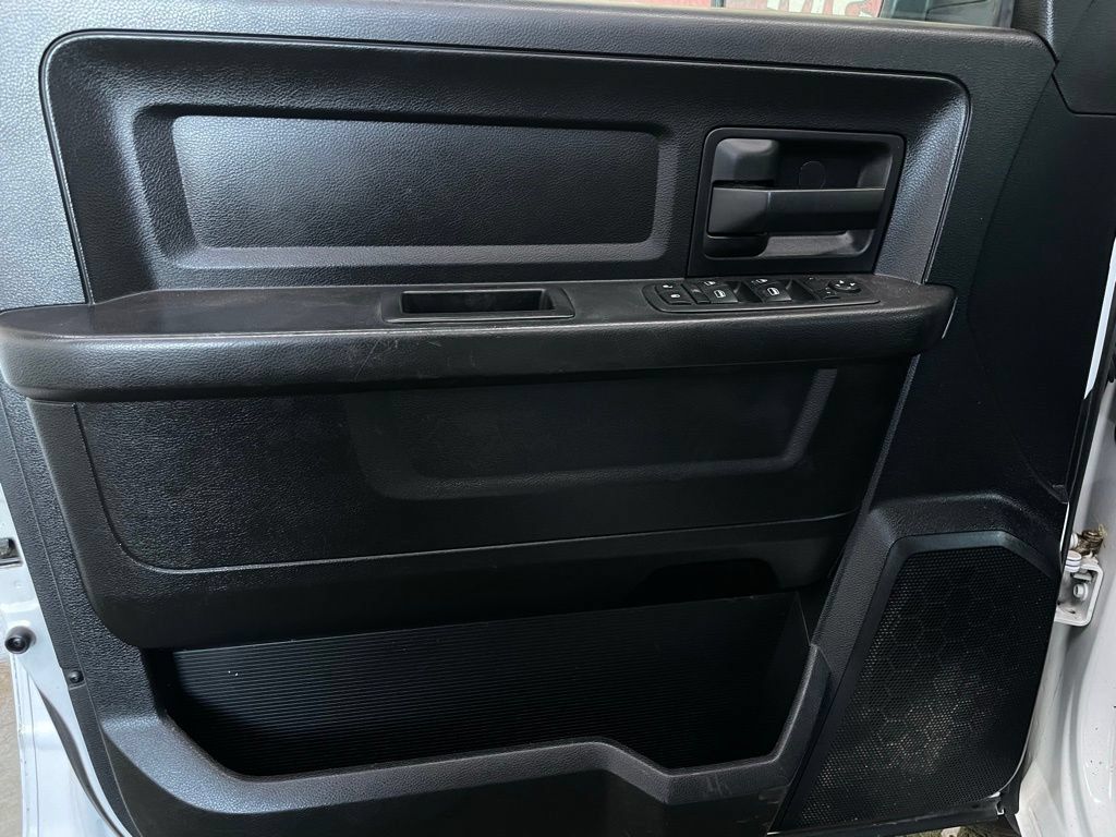 Used 2018 RAM 1500 4x4 Crew Cab w/ Protection Group image 16