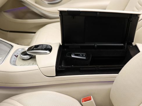 Used 2017 Mercedes-Benz S 550 Cabriolet image 41