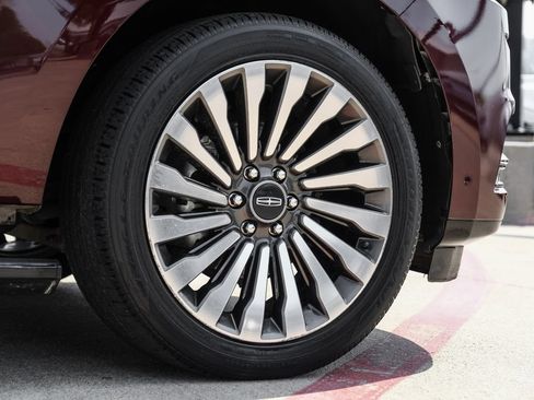 Used 2020 Lincoln Navigator Reserve w/ Luxury Package RWD image 73