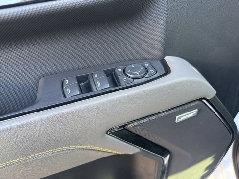 Used 2022 Chevrolet Silverado 1500 ZR2 w/ Technology Package image 8