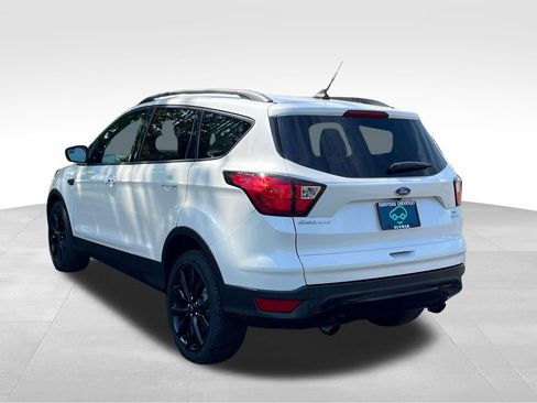 Used 2019 Ford Escape SE FWD image 5