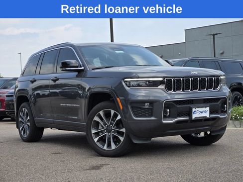 Used 2025 Jeep Grand Cherokee Overland w/ Trailer Tow Package AWD/4WD image 1