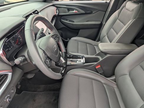 Used 2023 Chevrolet TrailBlazer RS image 23