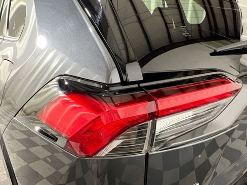 Used 2023 Toyota RAV4 SE w/ Weather & Moonroof Package image 16