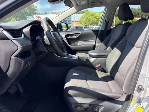 Used 2024 Toyota RAV4 XLE FWD image 10