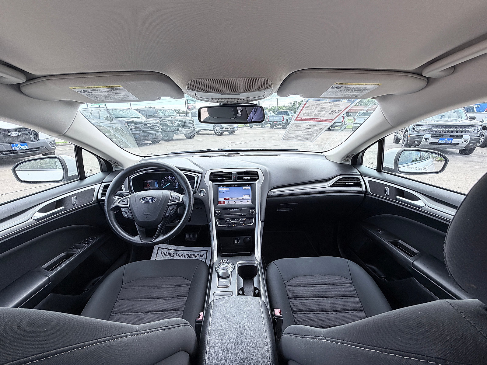 Used 2019 Ford Fusion SE FWD image 24