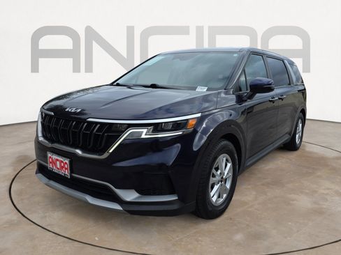 Certified 2024 Kia Carnival LX image 5