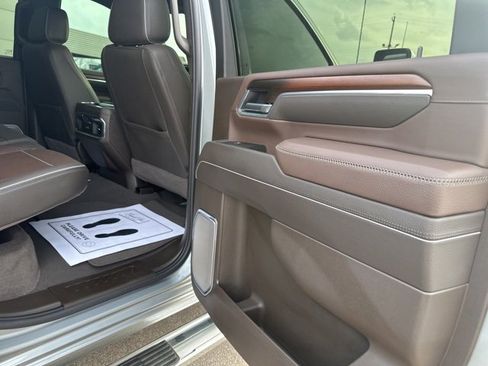Used 2026 GMC Sierra 2500 Denali image 17