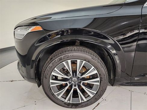 Used 2021 Volvo XC90 T6 Momentum w/ Advanced Package image 11