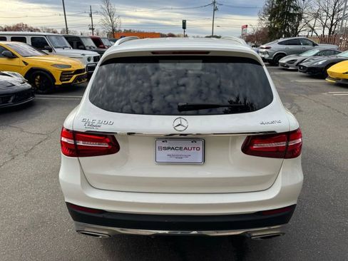 Used 2019 Mercedes-Benz GLC 300 4MATIC image 6