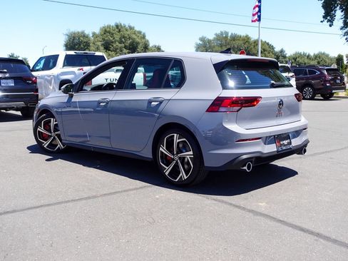 New 2026 Volkswagen GTI SE FWD image 9