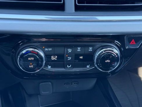 New 2026 Chevrolet Trax LT w/ LT Convenience Package image 21