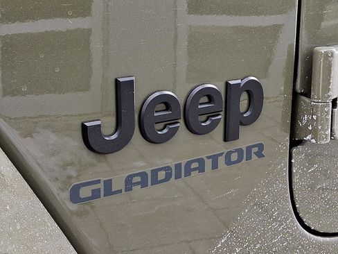New 2026 Jeep Gladiator Willys image 16