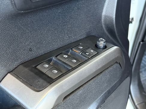 Used 2021 Toyota Tacoma SR5 image 15