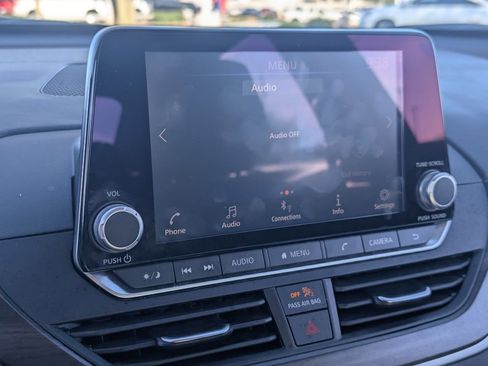 Certified 2024 Nissan Altima 2.5 SV image 21