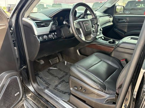 Used 2017 GMC Yukon SLT w/ Premium Edition AWD/4WD image 18