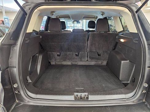 Used 2018 Ford Escape SE w/ Ford Safe & Smart Package FWD image 39
