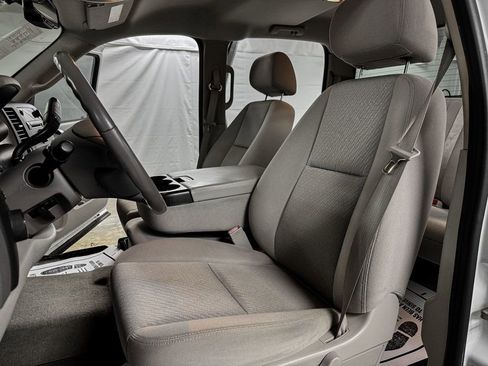 Used 2011 GMC Sierra 3500 SLE w/ SLE Preferred Package image 7