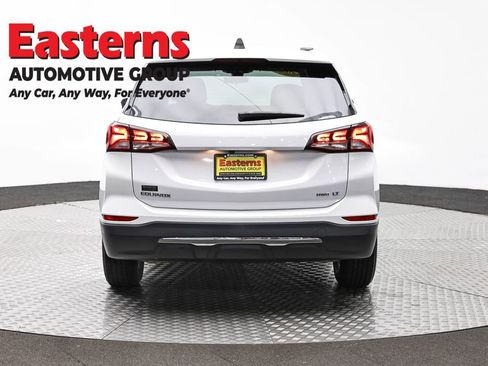 Used 2022 Chevrolet Equinox LT AWD/4WD image 6