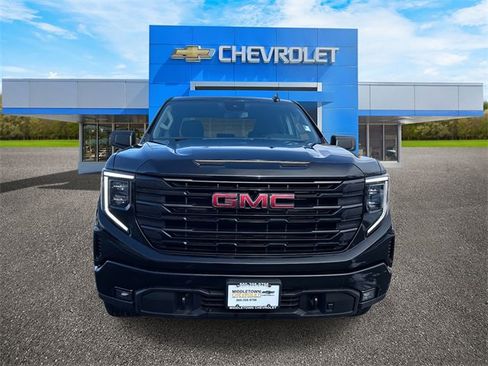 Used 2023 GMC Sierra 1500 Elevation image 2