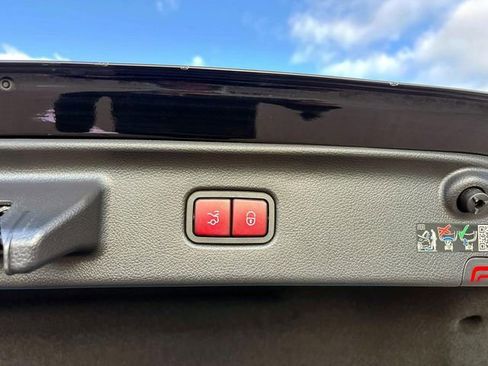 Used 2024 Mercedes-Benz S 580 4MATIC Sedan image 16