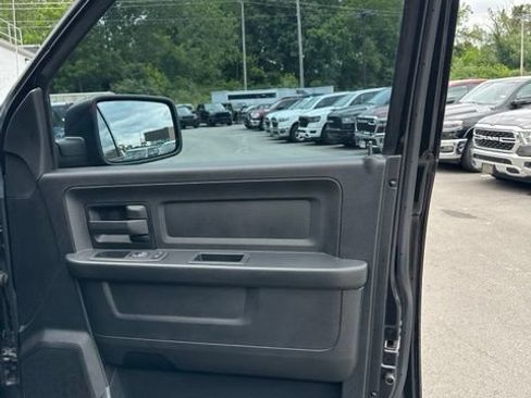 Used 2017 RAM 1500 Express w/ Black Ram 1500 Express Group AWD/4WD image 31