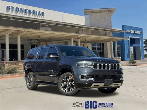 Used 2023 Jeep Wagoneer Series III w/ Convenience Group I image 1