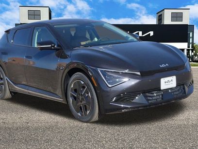 New 2025 Kia EV6 Wind