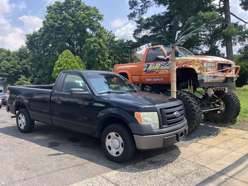 Used 2009 Ford F150 XL RWD image 2