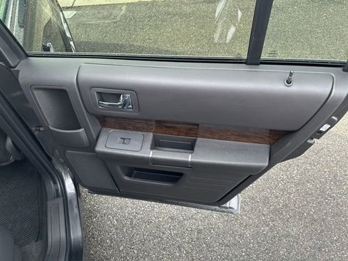 Used 2019 Ford Flex Limited image 22