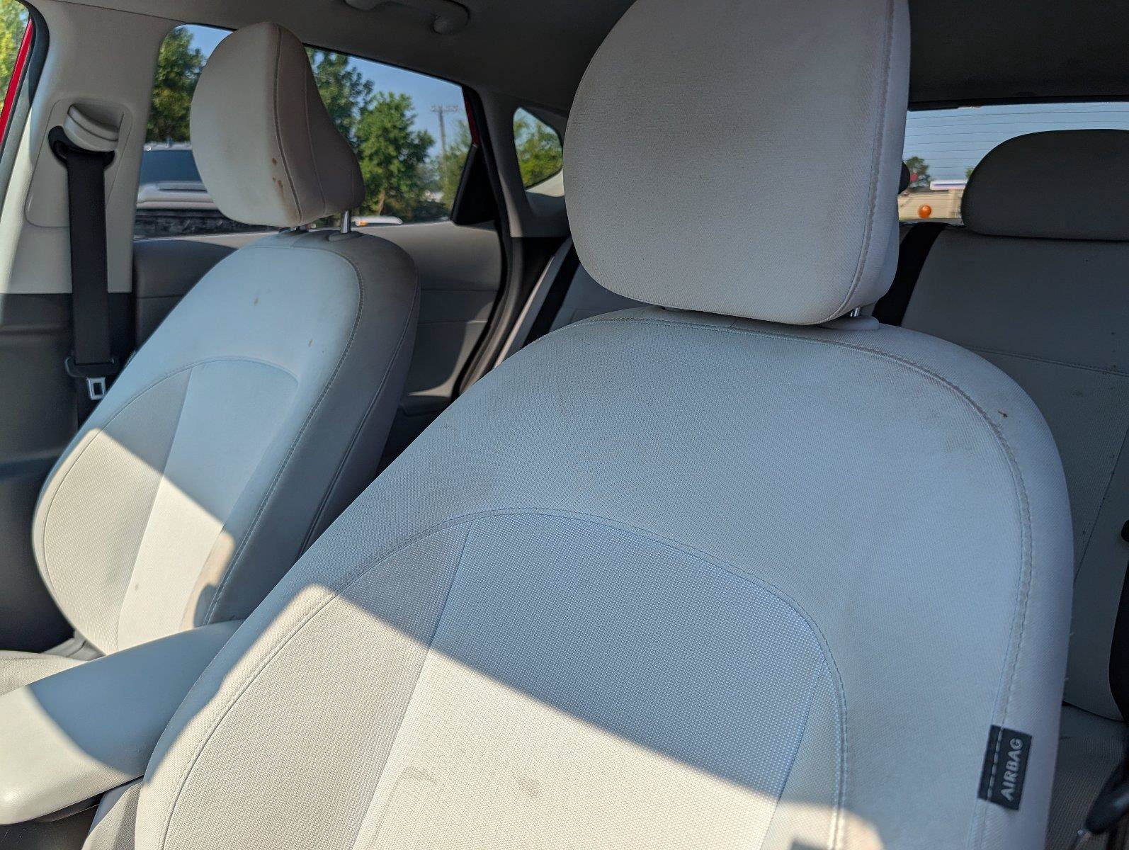 Used 2025 Hyundai Kona SEL AWD/4WD image 12