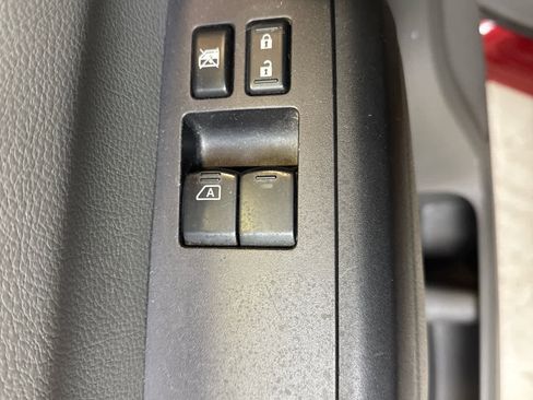 Used 2017 Nissan NV 3500 SL image 24