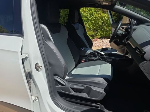 Certified 2023 Volkswagen ID.4 Pro RWD image 2