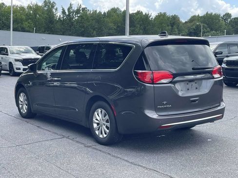 Certified 2018 Chrysler Pacifica Touring Plus FWD image 6