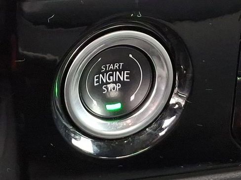 Used 2024 GMC Sierra 1500 Elevation image 30