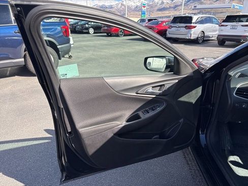 Used 2024 Chevrolet Malibu LT image 10