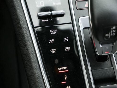 Used 2022 Porsche Panamera Platinum Edition RWD image 11