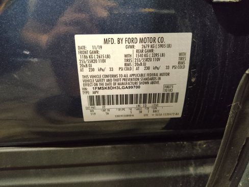 Used 2020 Ford Explorer XLT w/ Equipment Group 202A AWD/4WD image 33