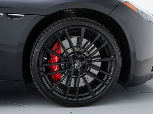 Certified 2024 Maserati GranTurismo Modena image 33