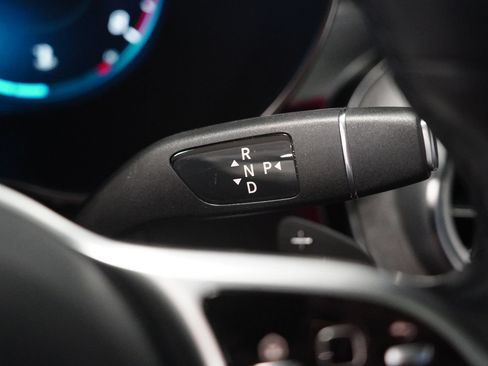 Used 2022 Mercedes-Benz GLC 300 4MATIC image 20